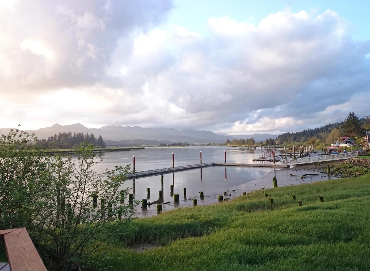 Wheeler On The Bay Lodge And Marina エクステリア 写真